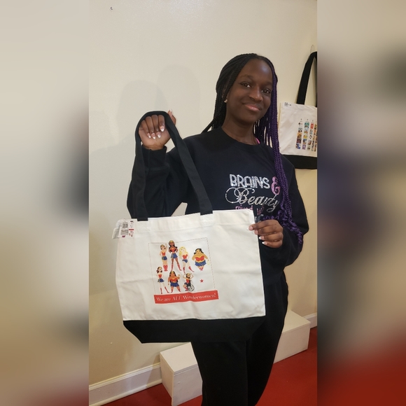 Wonder woman  - We are all  wonder women tote bag with zipper NNU - Picture 3 of 3